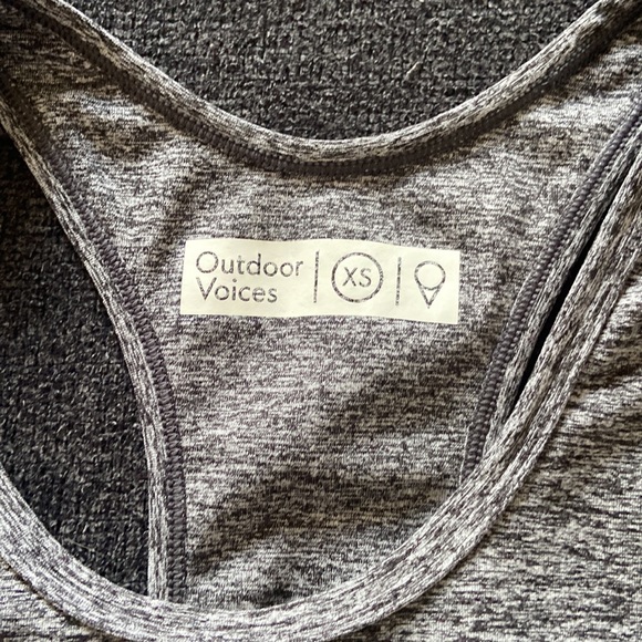Outdoor voices grey active tank - Picture 3 of 4